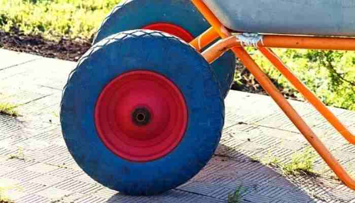 yard wheelbarrow tire